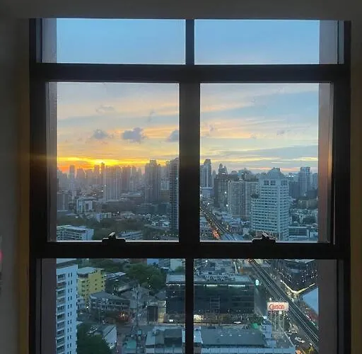 Sunset L Pharkanong Bts